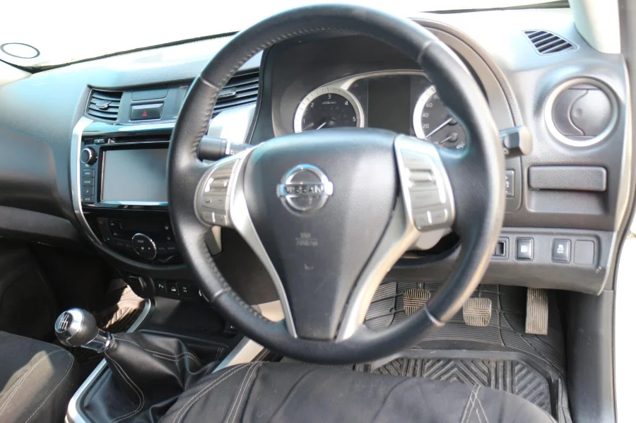 Used 2019 Nissan Navara 2.3D double cab 4x4 LE - OMC Motors Used 2019 Nissan Navara 2.3D double cab 4x4 LE - OMC Motors