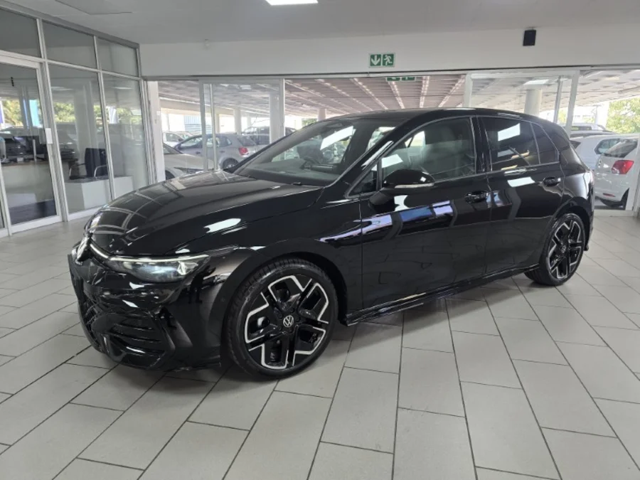 New 2026 Volkswagen Golf 1.4TSI R-Line Plus - VW Northcliff New 2026 Volkswagen Golf 1.4TSI R-Line Plus - VW Northcliff