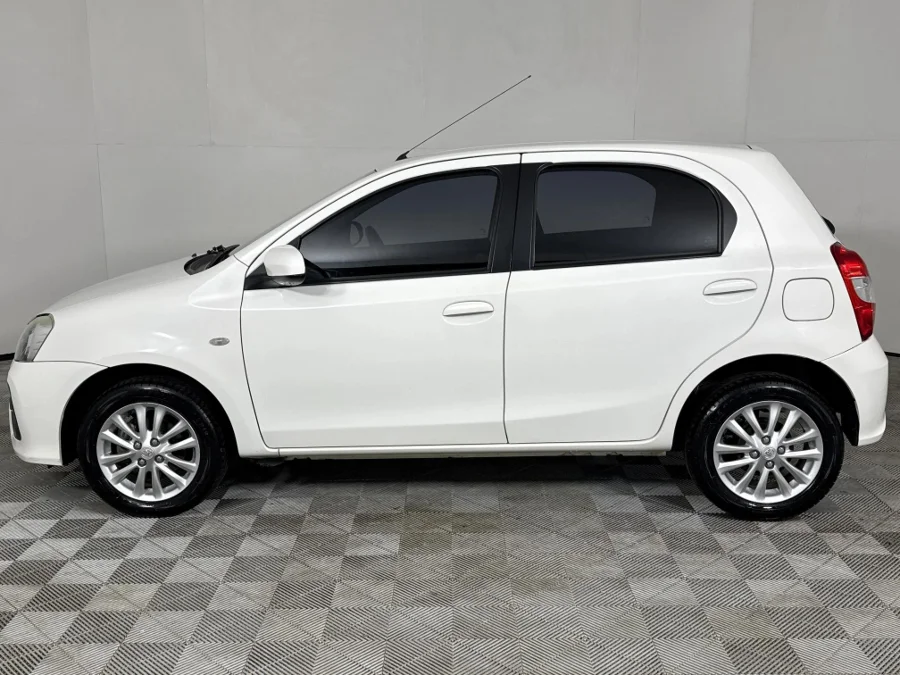 Used 2017 Toyota Etios hatch 1.5 Sprint - WeBuyCars George