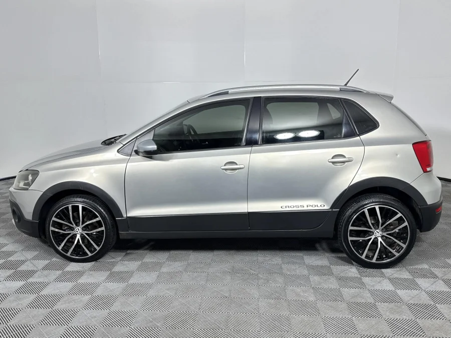 Used 2012 Volkswagen Cross Polo 1.6TDI Comfortline Urban Ice - WeBuyCars Witbank Used 2012 Volkswagen Cross Polo 1.6TDI Comfortline Urban Ice - WeBuyCars Witbank