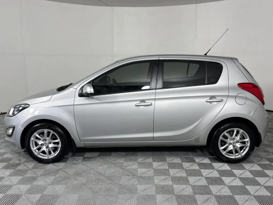 Used 2012 Hyundai i20 1.4 Fluid auto - WeBuyCars The Dome