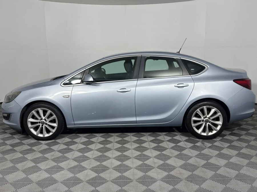 Used 2016 Opel Astra sedan 1.6 Turbo Cosmo - WeBuyCars Richmond