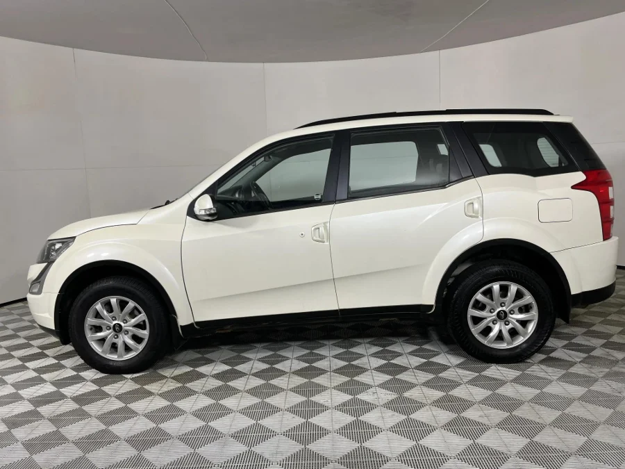 Used 2015 Mahindra XUV500 2.2CRDe W8 - WeBuyCars JHB South Used 2015 Mahindra XUV500 2.2CRDe W8 - WeBuyCars JHB South