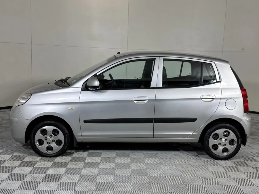 Used 2010 Kia Picanto 1.1 Striker - WeBuyCars Midstream
