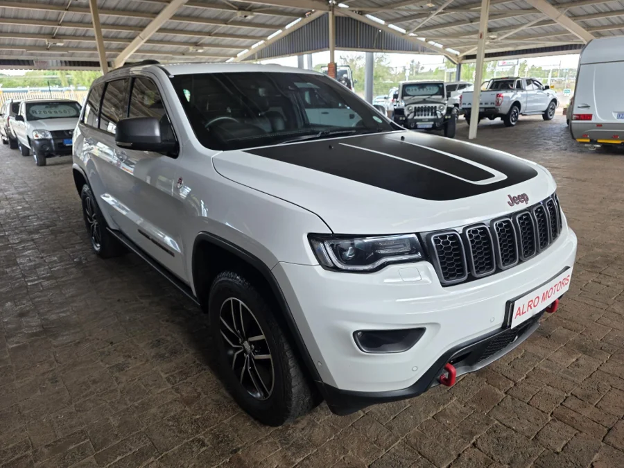 Used 2019 Jeep Grand Cherokee 3.6L Trailhawk - Alro Motors Used 2019 Jeep Grand Cherokee 3.6L Trailhawk - Alro Motors