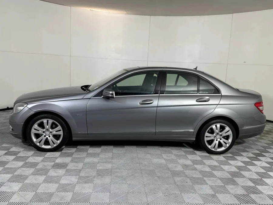 Used 2011 Mercedes-Benz C-Class C200CGI Avantgarde Touchshift - WeBuyCars Midstream