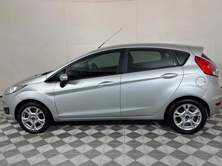 Used 2016 Ford Fiesta 5-door 1.0T Trend - WeBuyCars JHB South Used 2016 Ford Fiesta 5-door 1.0T Trend - WeBuyCars JHB South