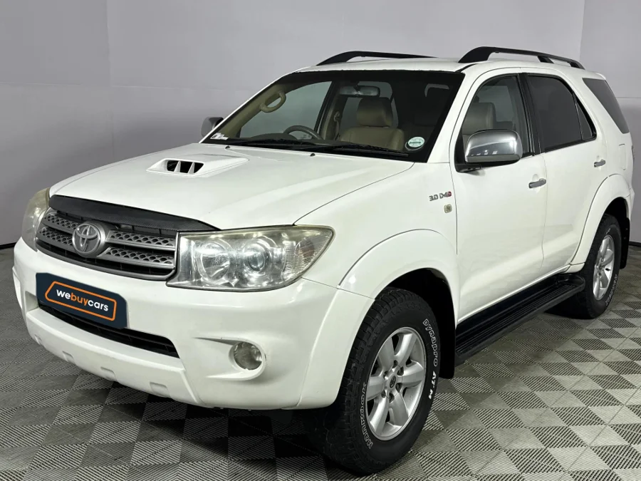 Used 2011 Toyota Fortuner 3.0D-4D 4x4 auto - WeBuyCars Durban Used 2011 Toyota Fortuner 3.0D-4D 4x4 auto - WeBuyCars Durban