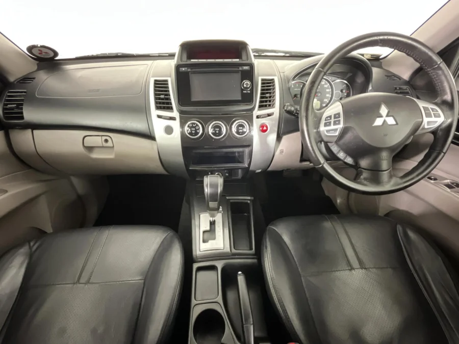 Used 2016 Mitsubishi Pajero Sport 2.5DI-D auto - WeBuyCars The Dome