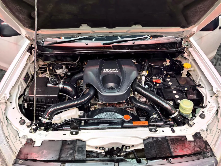 Used 2022 Isuzu D-Max Gen 6 250 double cab Hi-Ride manual - Top Speed Motors