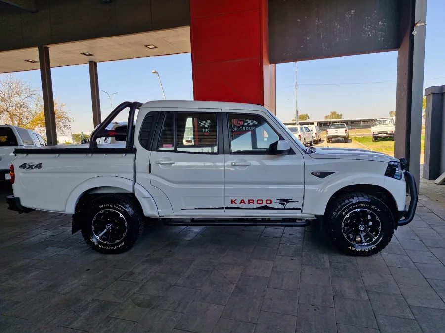 Used 2024 Mahindra Pik Up 2.2CRDe double cab 4x4 S6 manual - Highway Motors Used 2024 Mahindra Pik Up 2.2CRDe double cab 4x4 S6 manual - Highway Motors