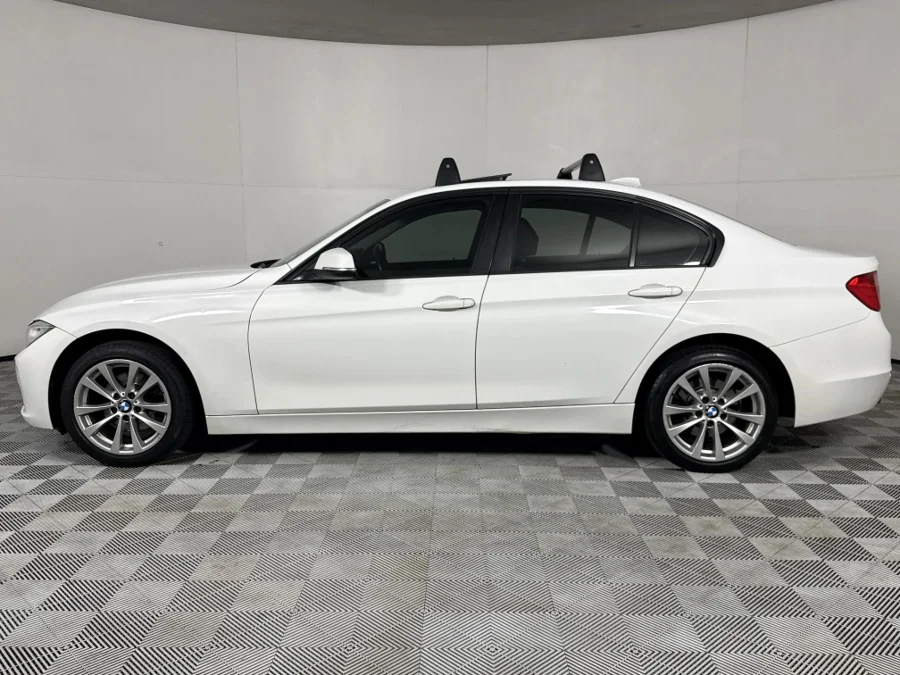 Used 2014 BMW 3 Series 316i auto - WeBuyCars Riverhorse Used 2014 BMW 3 Series 316i auto - WeBuyCars Riverhorse