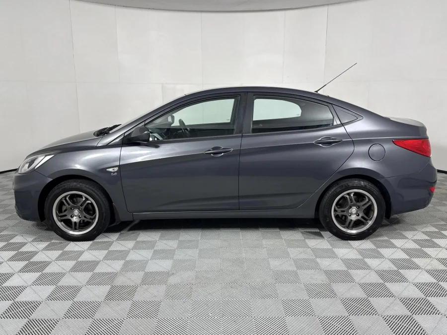 Used 2012 Hyundai Accent sedan 1.6 Motion - WeBuyCars Gqeberha