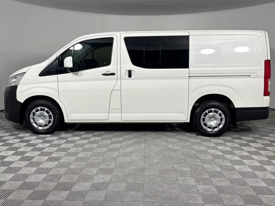 Used 2024 Toyota Quantum 2.8 LWB crew cab - WeBuyCars Vereeniging Used 2024 Toyota Quantum 2.8 LWB crew cab - WeBuyCars Vereeniging