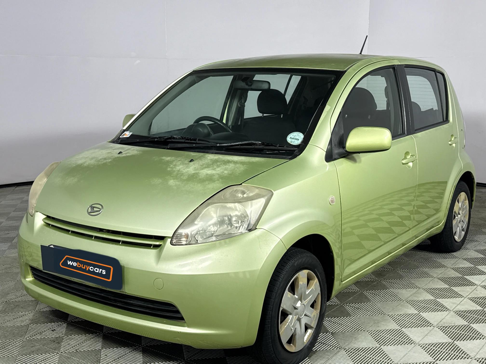 Used 2005 Daihatsu Sirion 1.3 auto