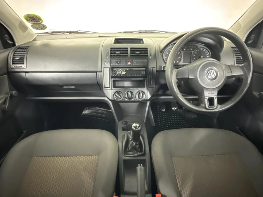 Used 2011 Volkswagen Polo Vivo 5-door 1.4 - WeBuyCars George