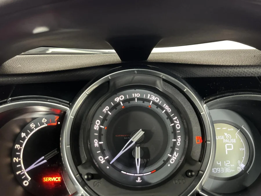 Used 2014 Citroen DS3 VTi 120 Style Sport auto - WeBuyCars The Dome Used 2014 Citroen DS3 VTi 120 Style Sport auto - WeBuyCars The Dome