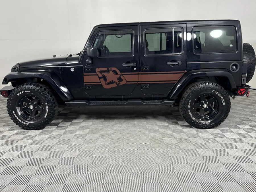Used 2017 Jeep Wrangler Unlimited Sahara 3.6L 75th Anniversary Edition - WeBuyCars Vereeniging
