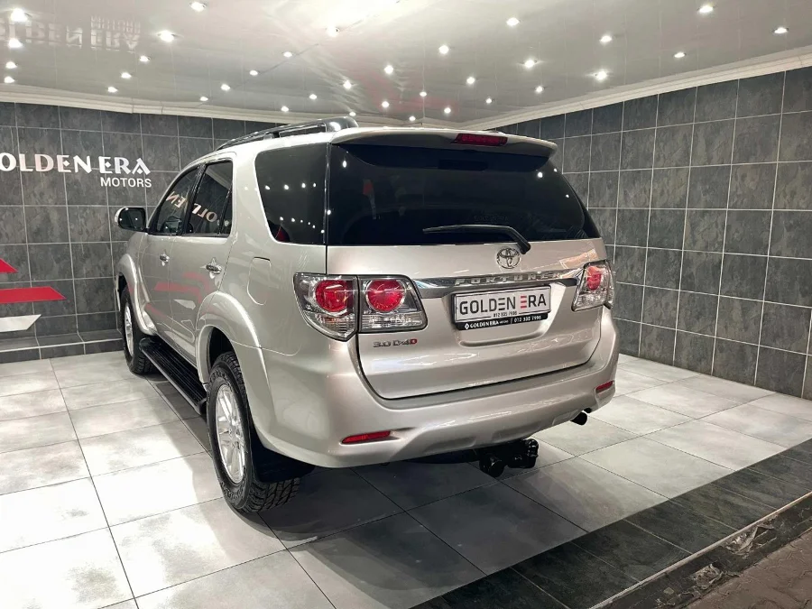 Used 2013 Toyota Fortuner 3.0D-4D Limited auto - Golden Era Motors Johan Heyns Dr Used 2013 Toyota Fortuner 3.0D-4D Limited auto - Golden Era Motors Johan Heyns Dr