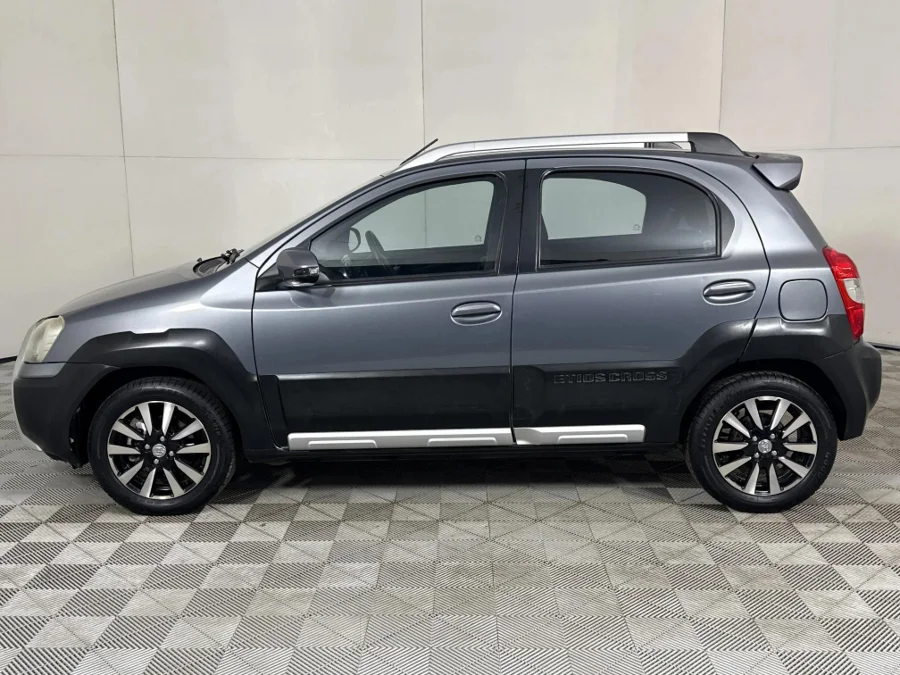 Used 2015 Toyota Etios Cross 1.5 Xs - WeBuyCars Polokwane Used 2015 Toyota Etios Cross 1.5 Xs - WeBuyCars Polokwane