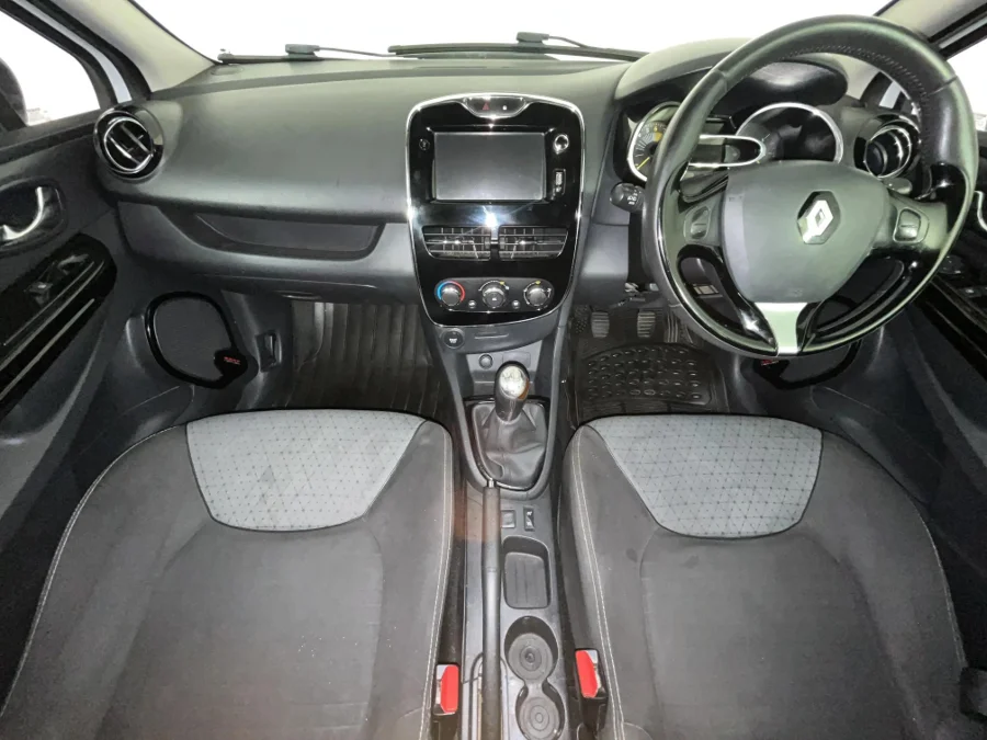 Used 2013 Renault Clio 66kW turbo Expression - WeBuyCars Brackenfell Cape Town Used 2013 Renault Clio 66kW turbo Expression - WeBuyCars Brackenfell Cape Town