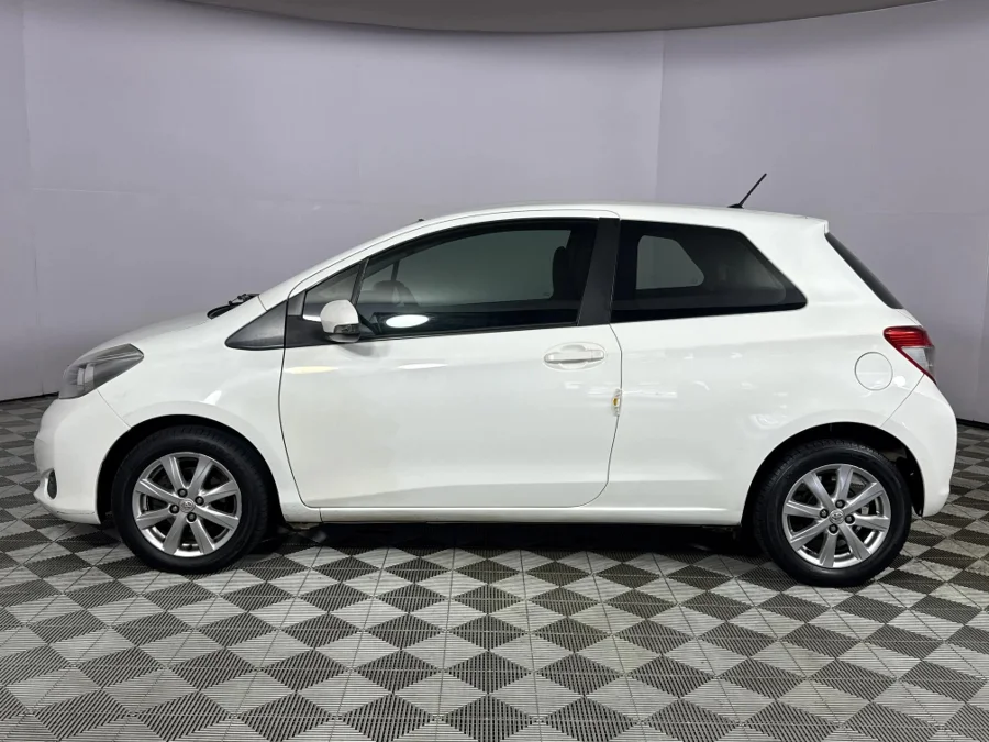 Used 2013 Toyota Yaris 3-door 1.0 Xi - WeBuyCars Durban