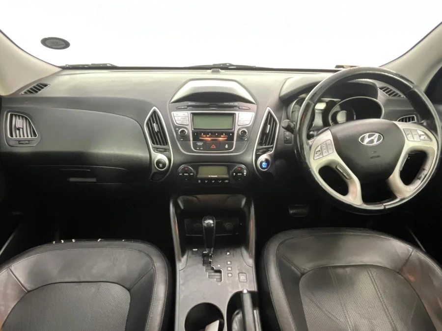 Used 2013 Hyundai ix35 2.0CRDi 4WD Elite - WeBuyCars Germiston Used 2013 Hyundai ix35 2.0CRDi 4WD Elite - WeBuyCars Germiston