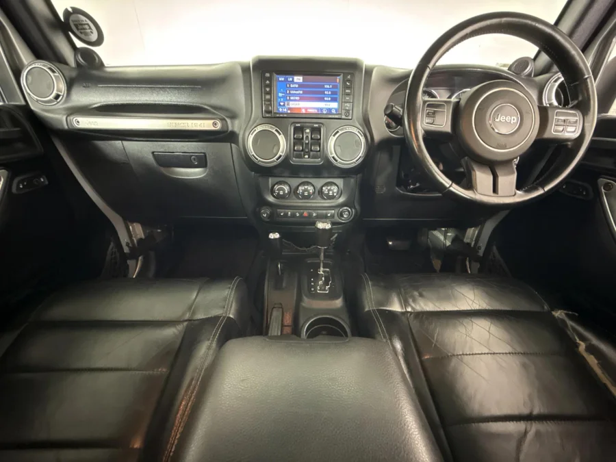 Used 2012 Jeep Wrangler Unlimited 3.8L Sahara - WeBuyCars Riverhorse