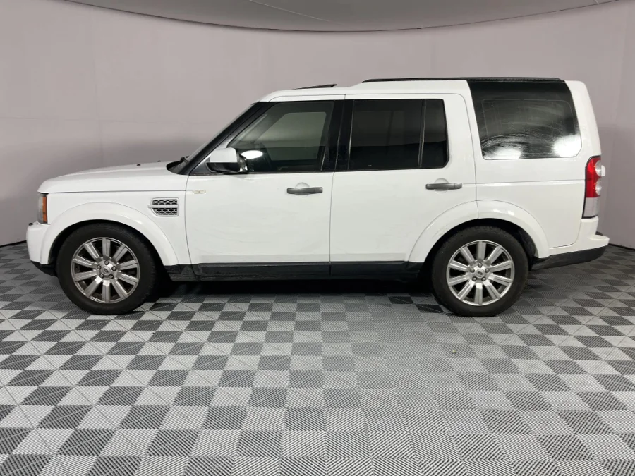 Used 2013 Land Rover Discovery SDV6 SE - WeBuyCars The Dome