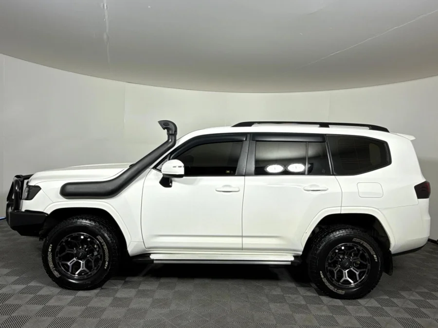 Used 2022 Toyota Land Cruiser 300 3.3D GX-R - WeBuyCars Witbank Used 2022 Toyota Land Cruiser 300 3.3D GX-R - WeBuyCars Witbank