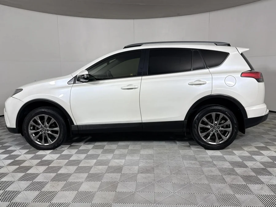 Used 2017 Toyota RAV4 2.5 AWD VX - WeBuyCars Riverhorse