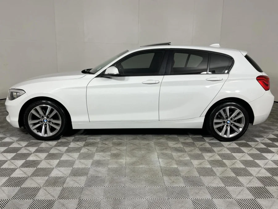 Used 2016 BMW 1 Series 120i 5-door sports-auto - WeBuyCars The Dome Used 2016 BMW 1 Series 120i 5-door sports-auto - WeBuyCars The Dome