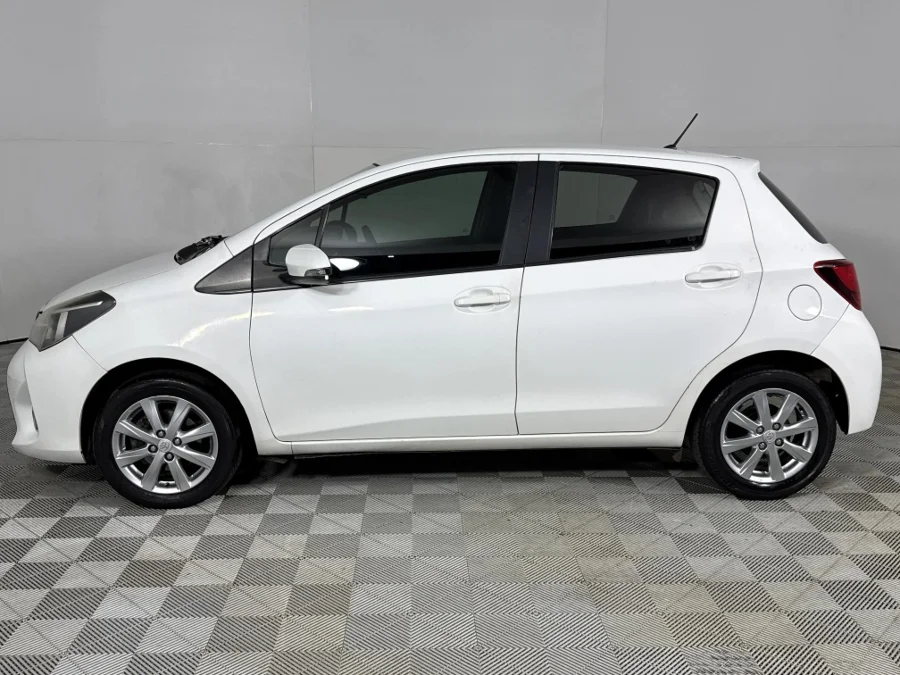 Used 2015 Toyota Yaris 1.3 auto - WeBuyCars Silverlakes