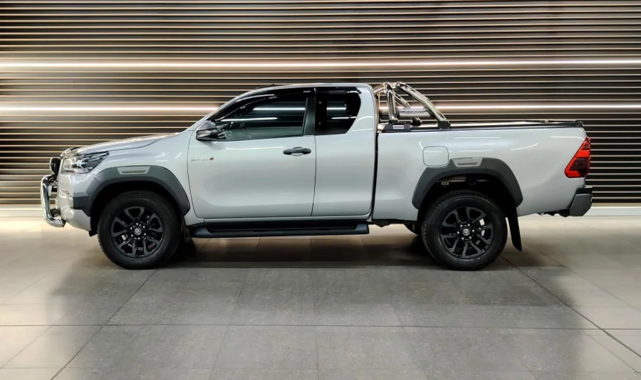 Used 2021 Toyota Hilux 2.8GD-6 Xtra cab Legend auto - BOTHA AND DEYSEL EXECUTIVE MOTORS Used 2021 Toyota Hilux 2.8GD-6 Xtra cab Legend auto - BOTHA AND DEYSEL EXECUTIVE MOTORS