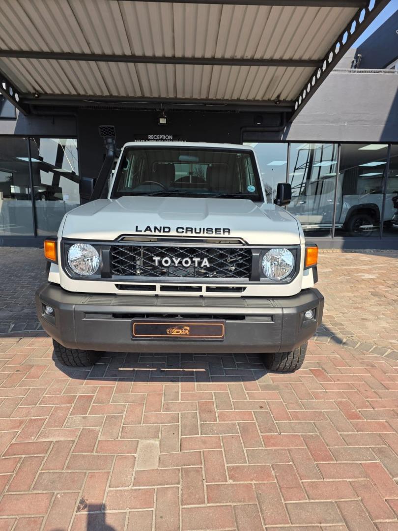 Used 2025 Toyota Land Cruiser 79 2.8GD-6 double cab