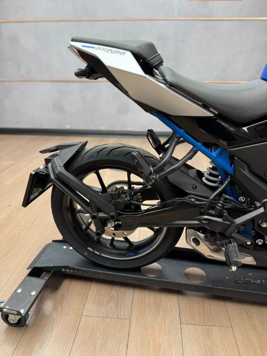 New 2026 CFMOTO 300 NK - UB Leisure New 2026 CFMOTO 300 NK - UB Leisure