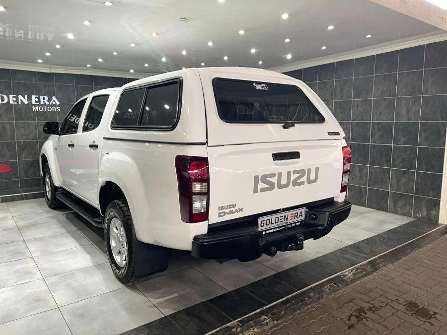 Used 2021 Isuzu D-Max Gen 6 250 double cab Hi-Ride manual - Golden Era Motors Johan Heyns Dr Used 2021 Isuzu D-Max Gen 6 250 double cab Hi-Ride manual - Golden Era Motors Johan Heyns Dr