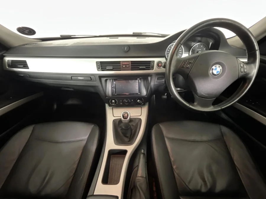 Used 2010 BMW 3 Series 320i Innovations - WeBuyCars The Dome Used 2010 BMW 3 Series 320i Innovations - WeBuyCars The Dome