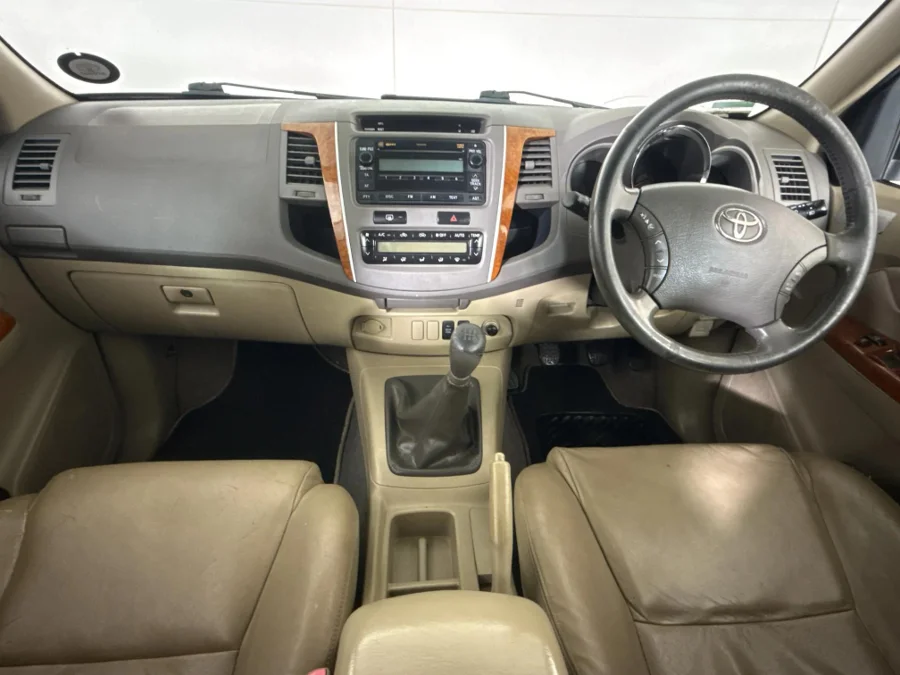 Used 2011 Toyota Fortuner 3.0D-4D - WeBuyCars Midstream