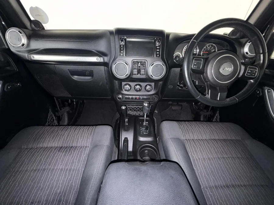 Used 2012 Jeep Wrangler Unlimited Sahara 3.6L 75th Anniversary Edition - WeBuyCars Durban