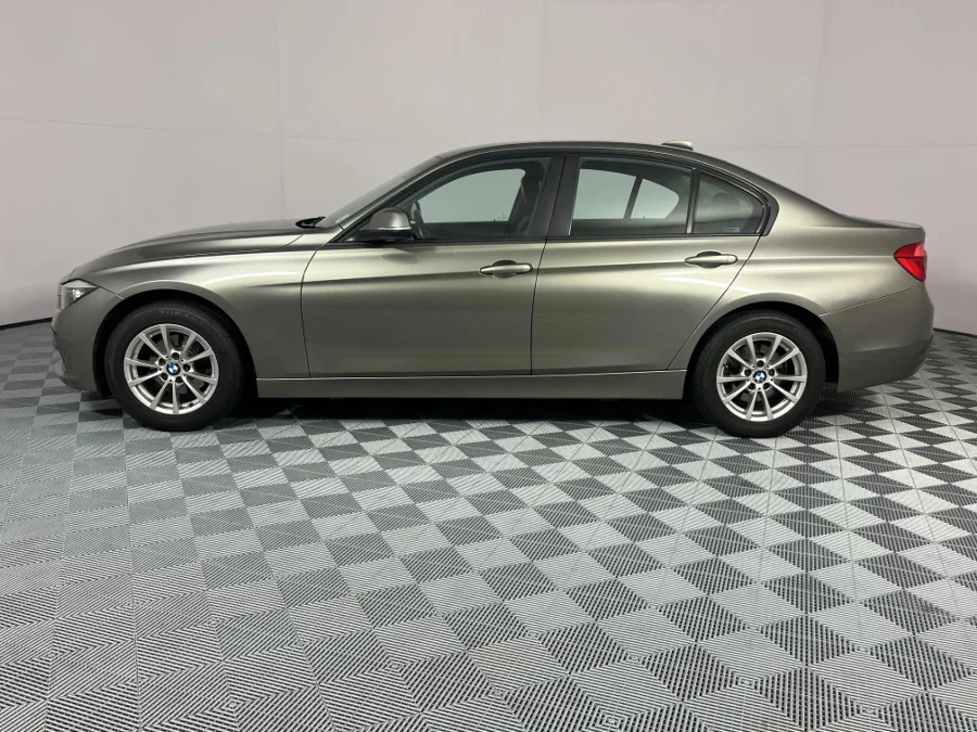 Used 2015 BMW 3 Series 320i sports-auto - WeBuyCars Brackenfell Cape Town Used 2015 BMW 3 Series 320i sports-auto - WeBuyCars Brackenfell Cape Town