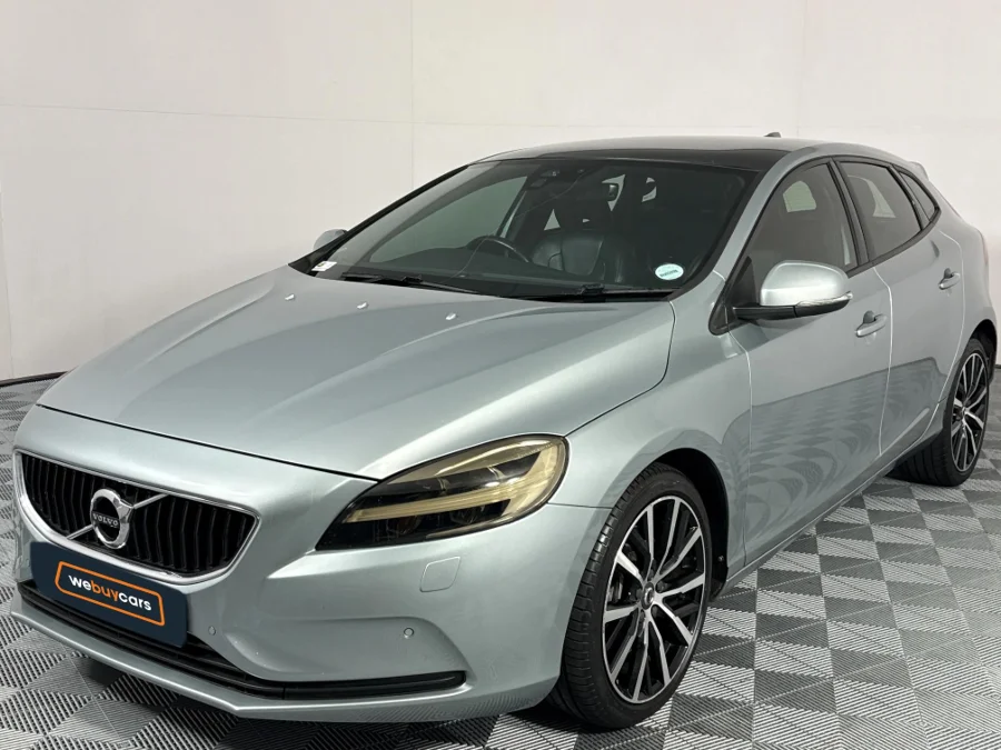 Used 2018 Volvo V40 T4 Momentum auto - WeBuyCars Brackenfell Cape Town Used 2018 Volvo V40 T4 Momentum auto - WeBuyCars Brackenfell Cape Town