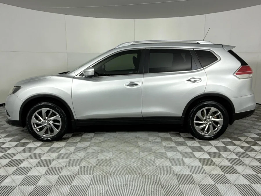 Used 2016 Nissan X-Trail 2.5 4x4 SE - WeBuycars East London
