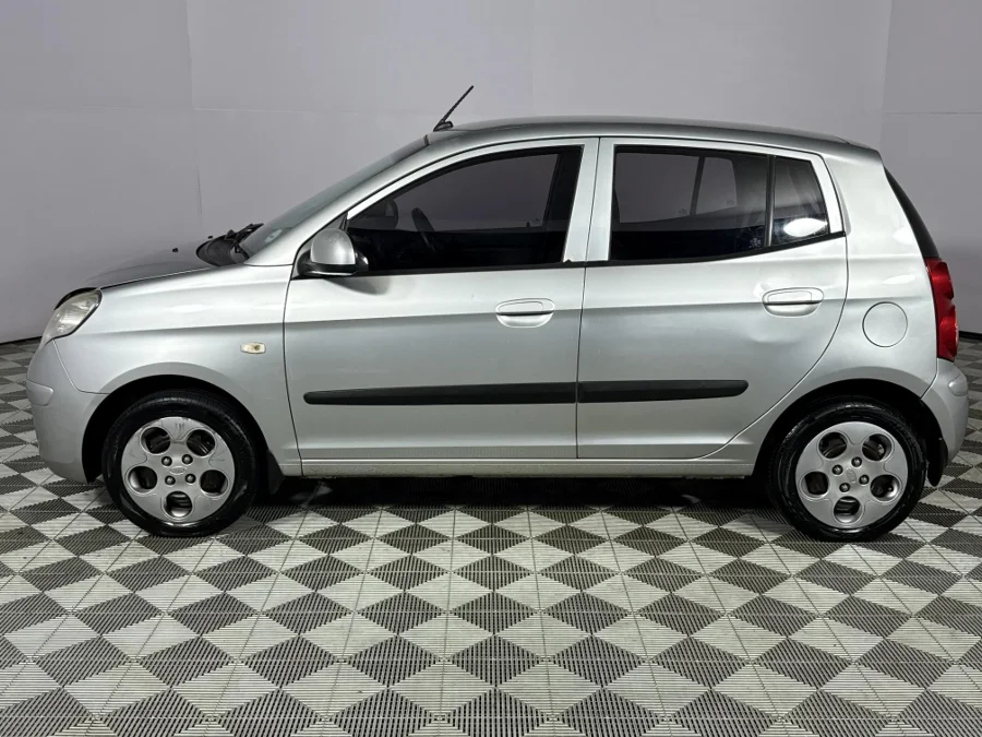 Used 2011 Kia Picanto 1.1 Striker - WeBuyCars Durban Used 2011 Kia Picanto 1.1 Striker - WeBuyCars Durban