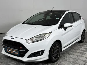 Used 2018 Ford Fiesta 5-door 1.0T Titanium