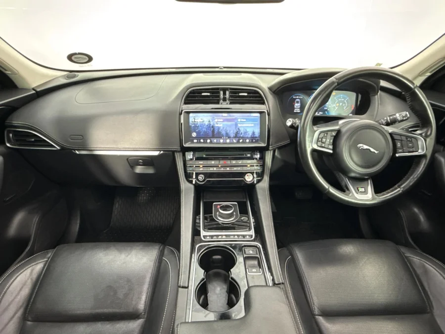 Used 2017 Jaguar F-Pace 20d AWD Chequered Flag - WeBuyCars Germiston Used 2017 Jaguar F-Pace 20d AWD Chequered Flag - WeBuyCars Germiston