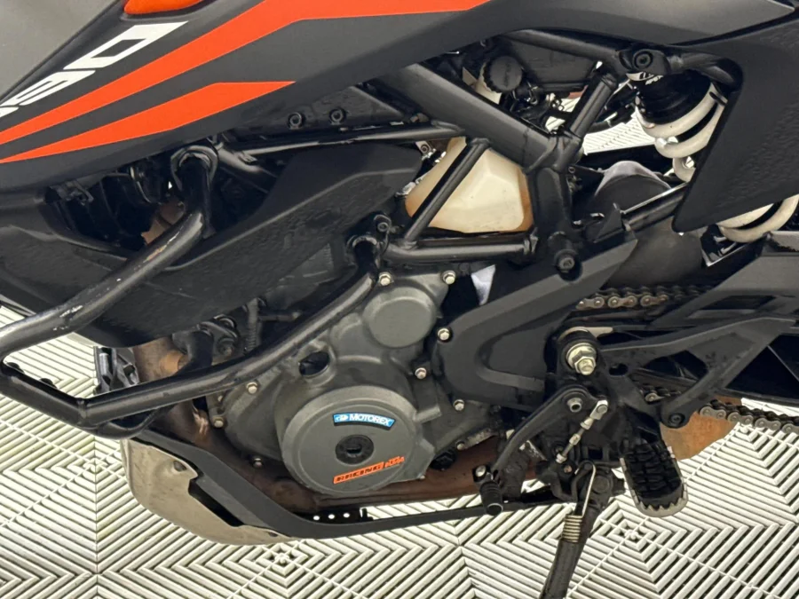 Preloaded Image 3