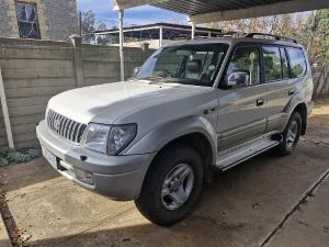 New 2000 Toyota Land Cruiser Prado 4.0 VX New 2000 Toyota Land Cruiser Prado 4.0 VX