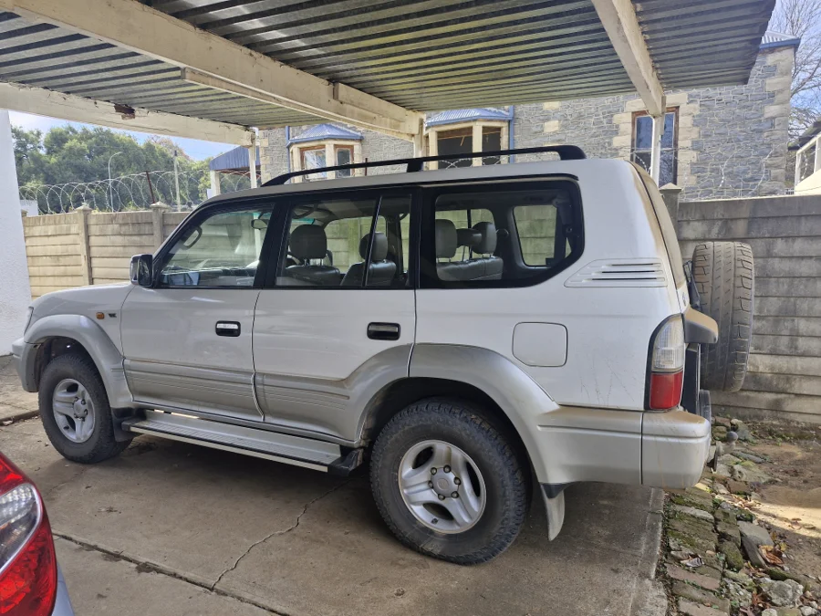 New 2000 Toyota Land Cruiser Prado 4.0 VX - Private Seller New 2000 Toyota Land Cruiser Prado 4.0 VX - Private Seller