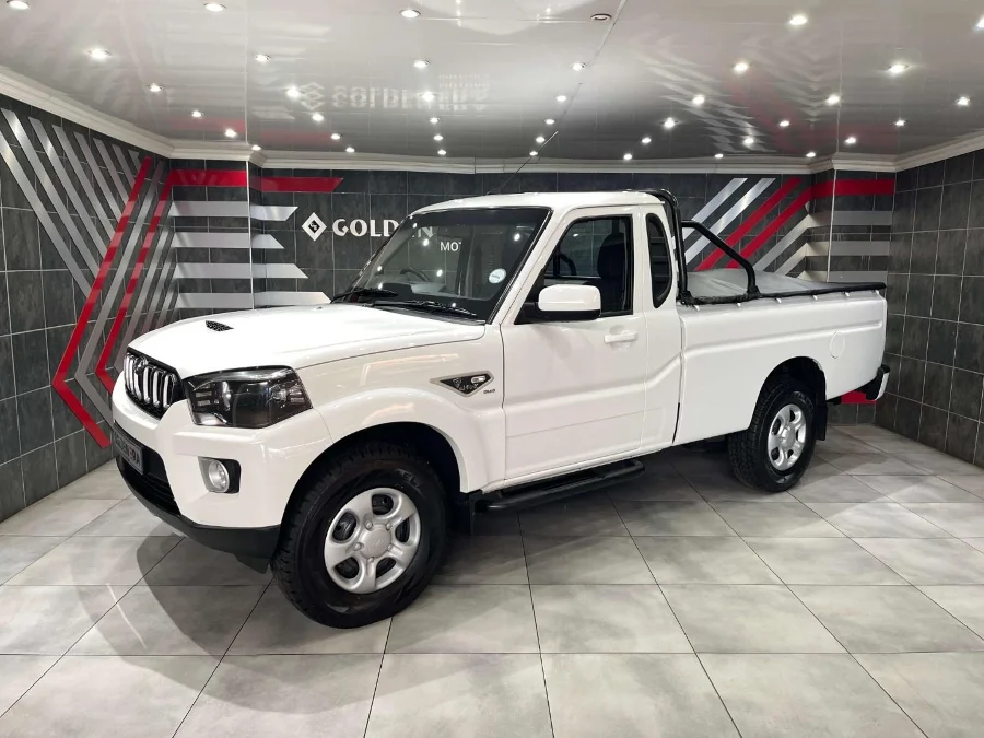 Used 2023 Mahindra Pik Up 2.2CRDe single cab S6 - Golden Era Motors Johan Heyns Dr Used 2023 Mahindra Pik Up 2.2CRDe single cab S6 - Golden Era Motors Johan Heyns Dr